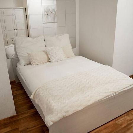 Ferienwohnung In Der Naehe Von Koeln フレッヒェン エクステリア 写真
